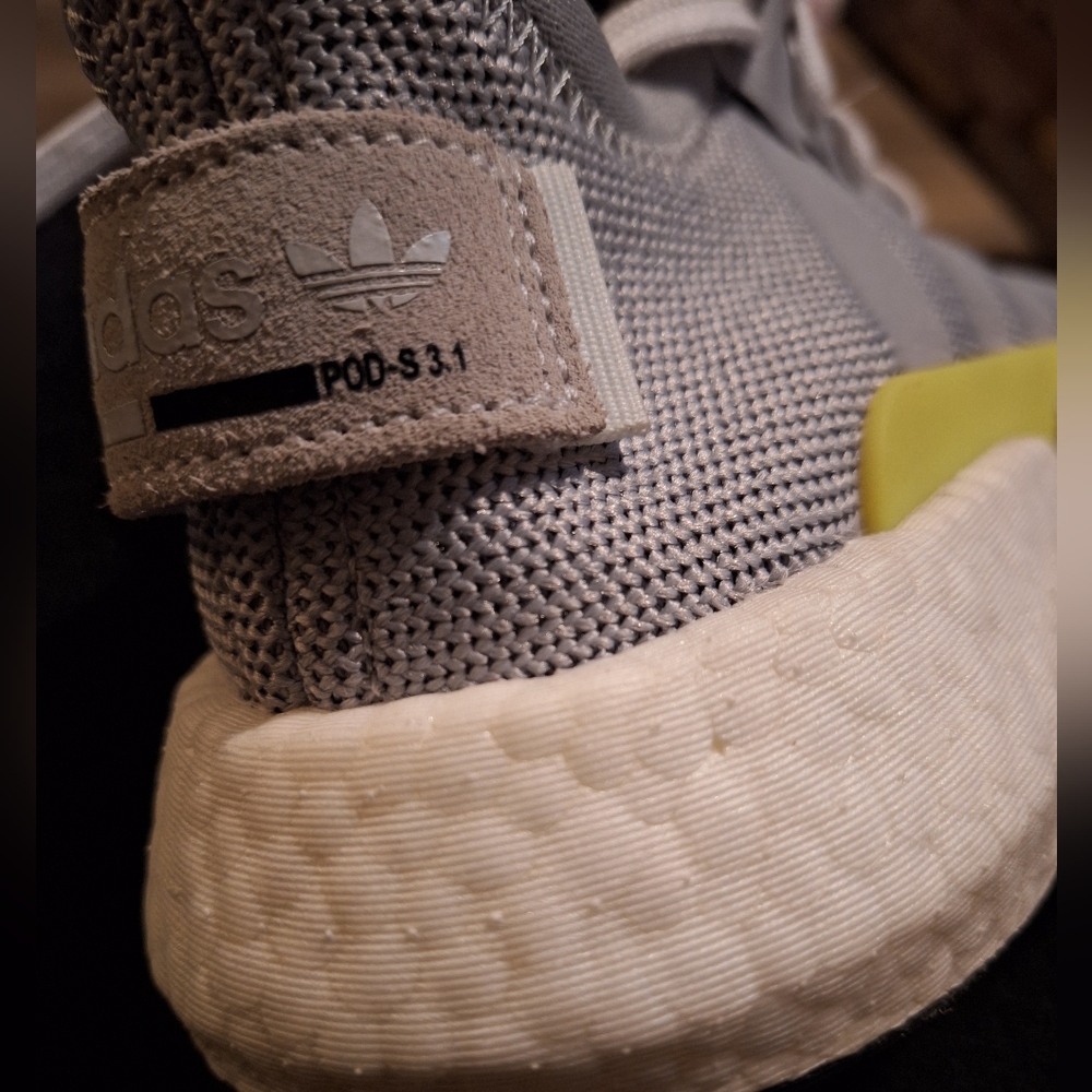 ADIDAS P.O.D.S3.1 athletic or casual stylelist sneakers!🔥 Sz9.5- *UNISEX*-🤗 - Picture 8 of 8